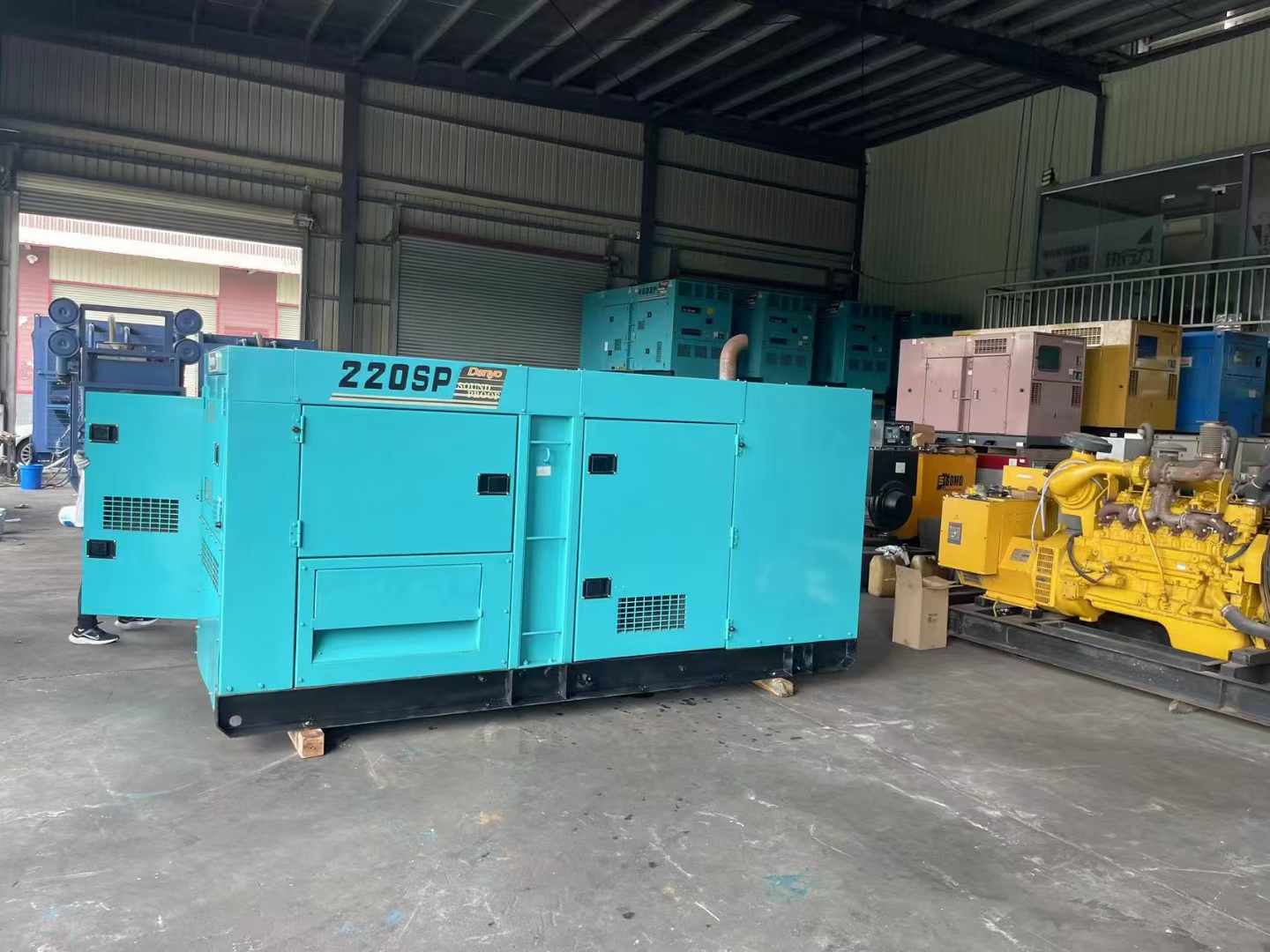 宁夏柴油发电机组长期不间断运行时，如何监控其温度和压力？