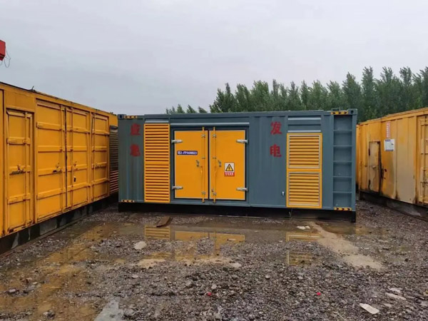 宁夏柴油发电机如何判断干式空气滤清器是否需要更换？