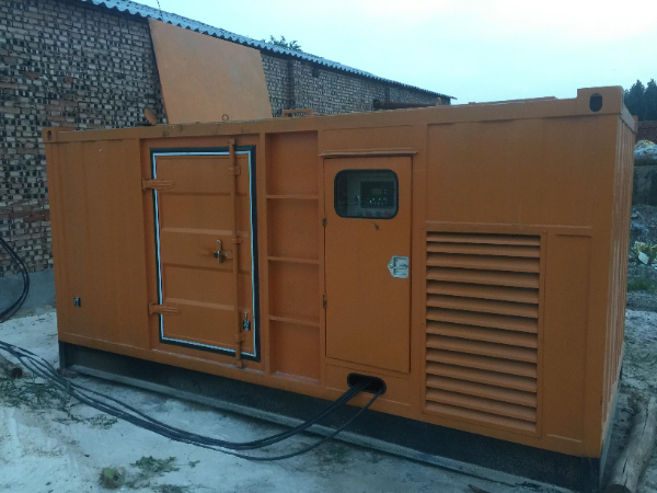 宁夏发电机组长期使用中，电缆线的敷设路径有哪些要求？